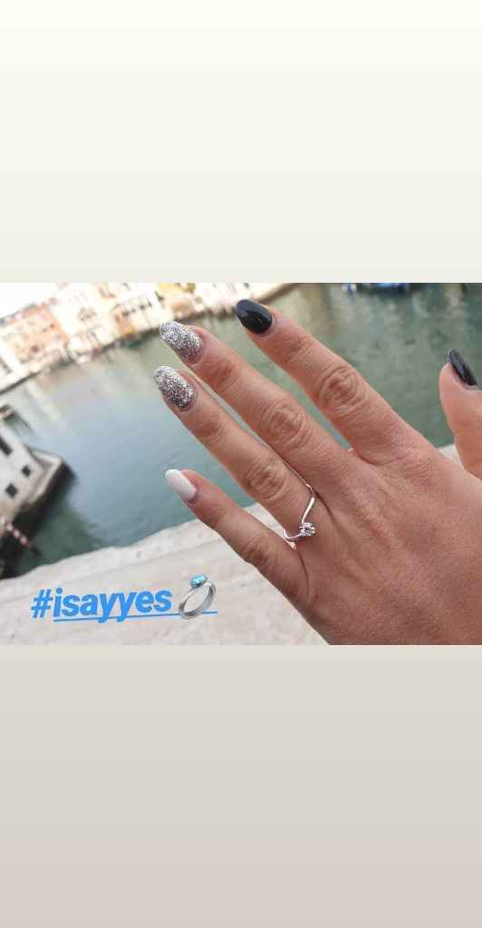 E ora mostraci una foto del tuo anello di fidanzamento! - 1