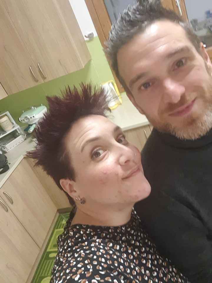 Postate una foto di voi due 👇 - 1