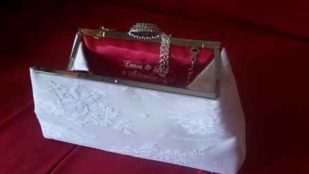 Pochette sì o no?  - 1