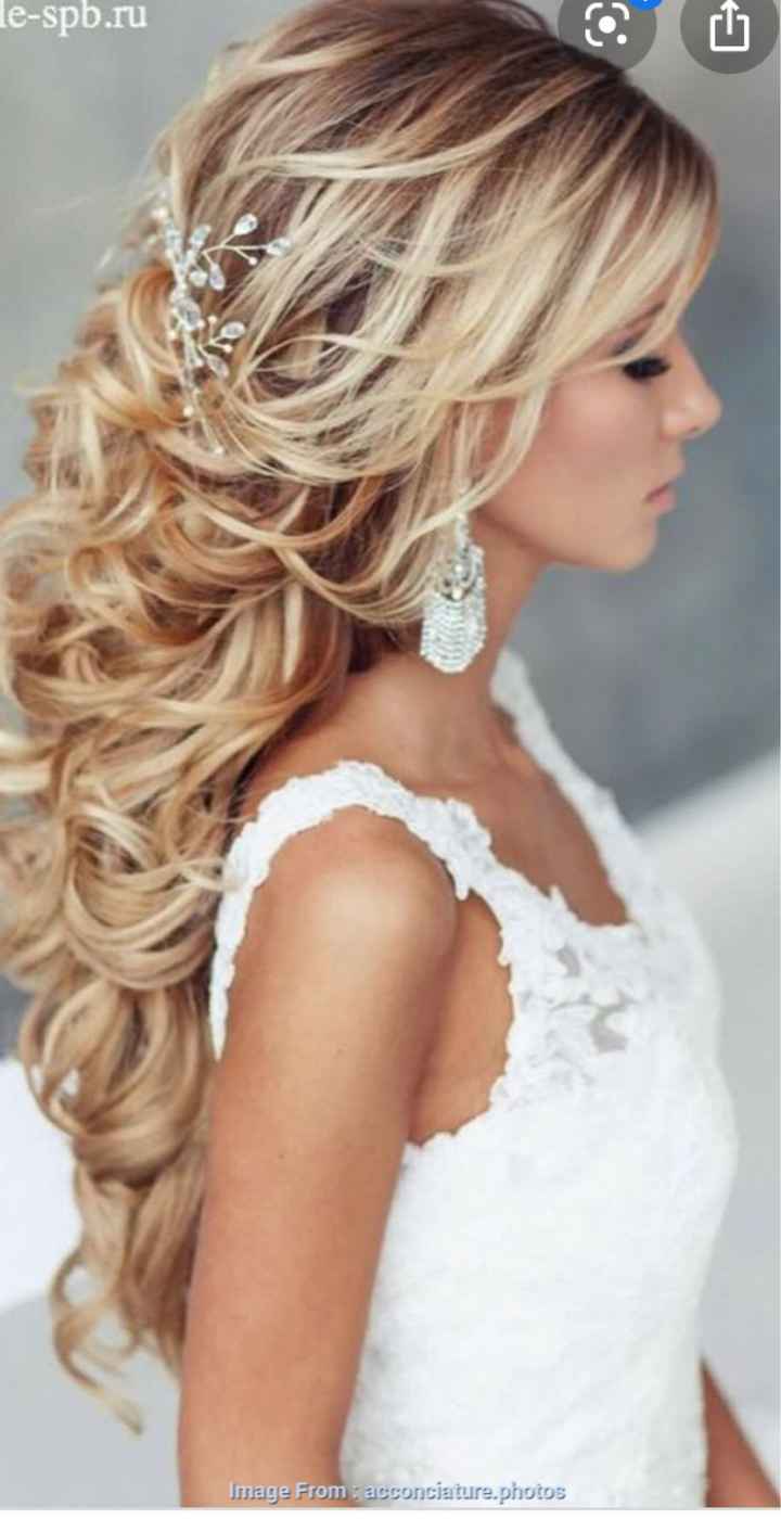 Acconciatura per una sposa dai capelli ricci - 1