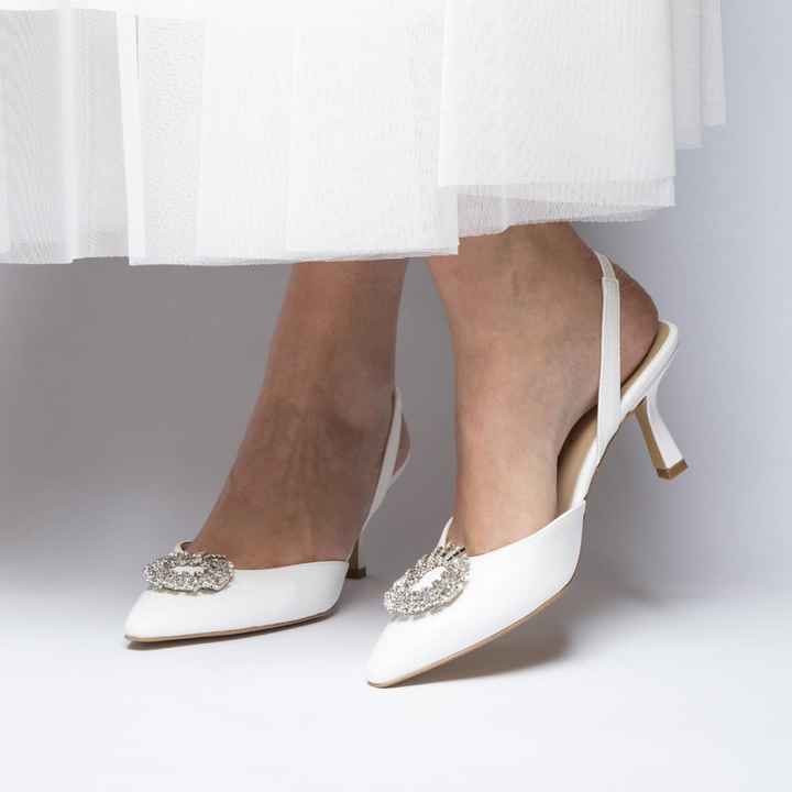 Slingback gioiello basse: sì o no? - 1