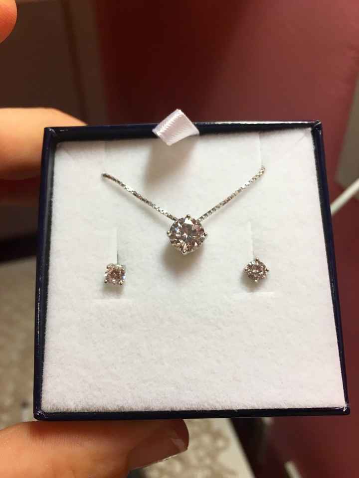 Collana e orecchini - 1