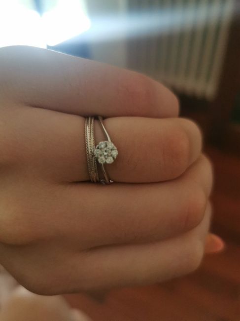 E ora mostraci una foto del tuo anello di fidanzamento! 6