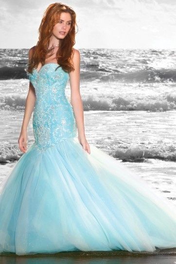 7) Alfred Angelo