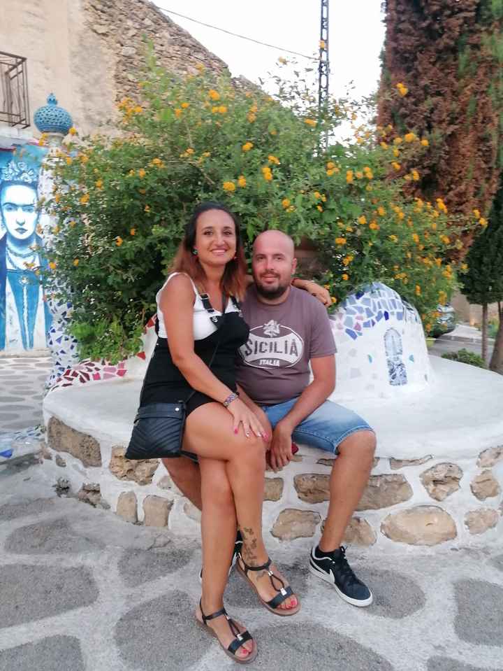 Postate una foto di voi due 👇 - 1