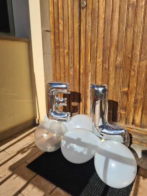 Decorazioni con i palloncini nella location (es. arco, sposi) 1