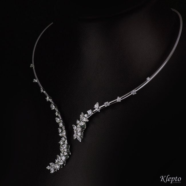  Scollo a illusione e collier - 1