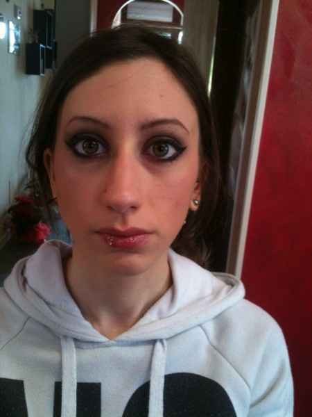 Inalidente ho trovato la truccatrice :)  - 2