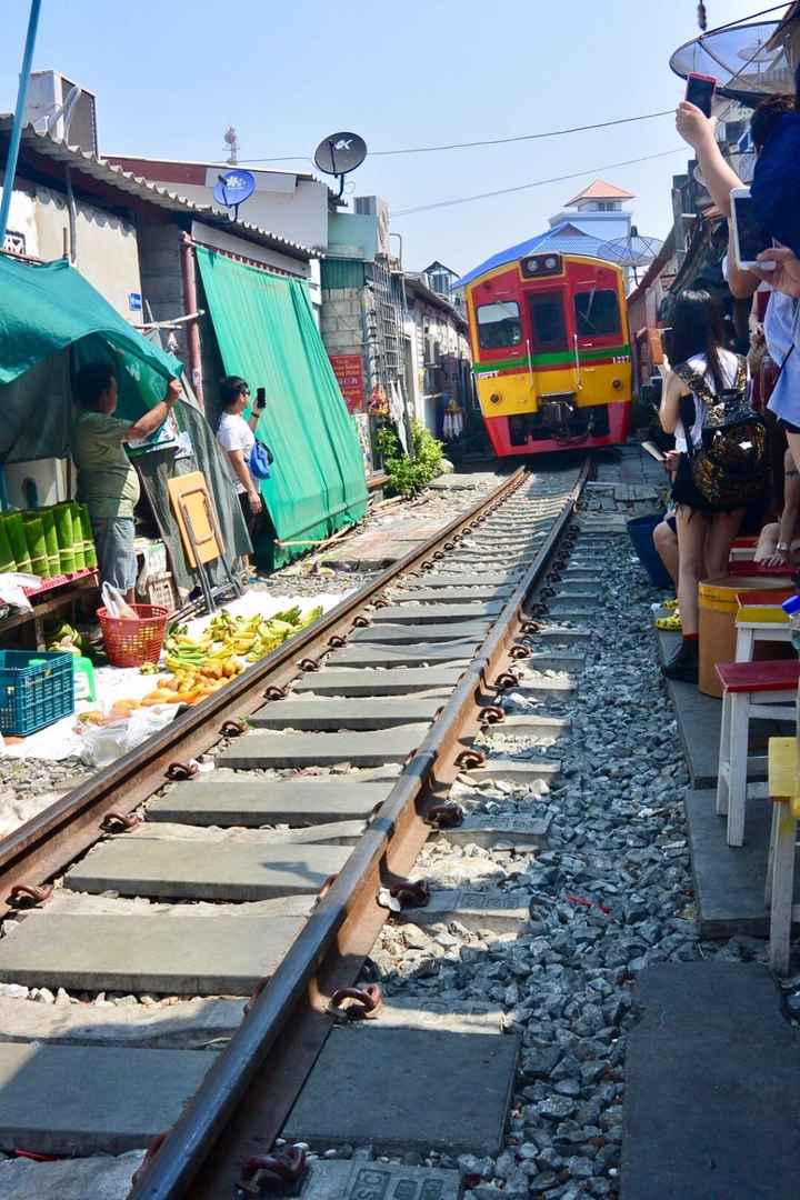 Mercato di Mae Klong