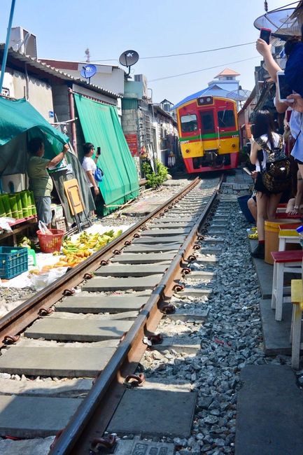 Mercato di Mae Klong