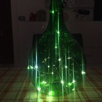 damigiana riciclata dalla mia cantina con lucine per tableau de mariage