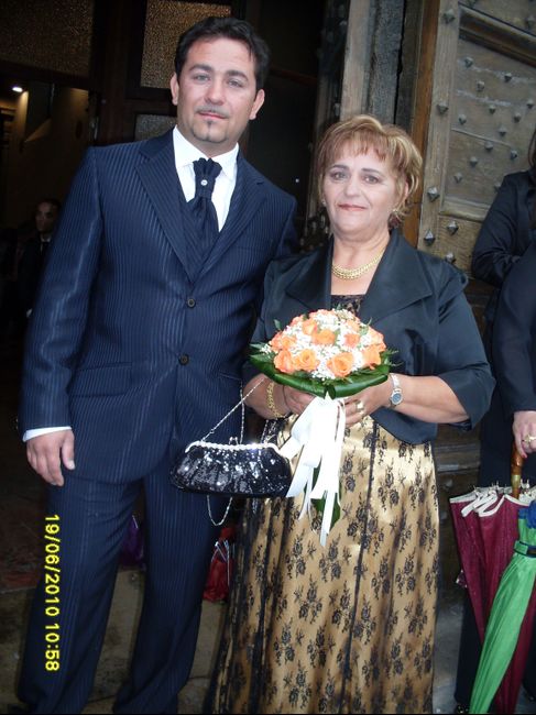 questo e l'abito di mamma x le nozze di mio fratello!!!!