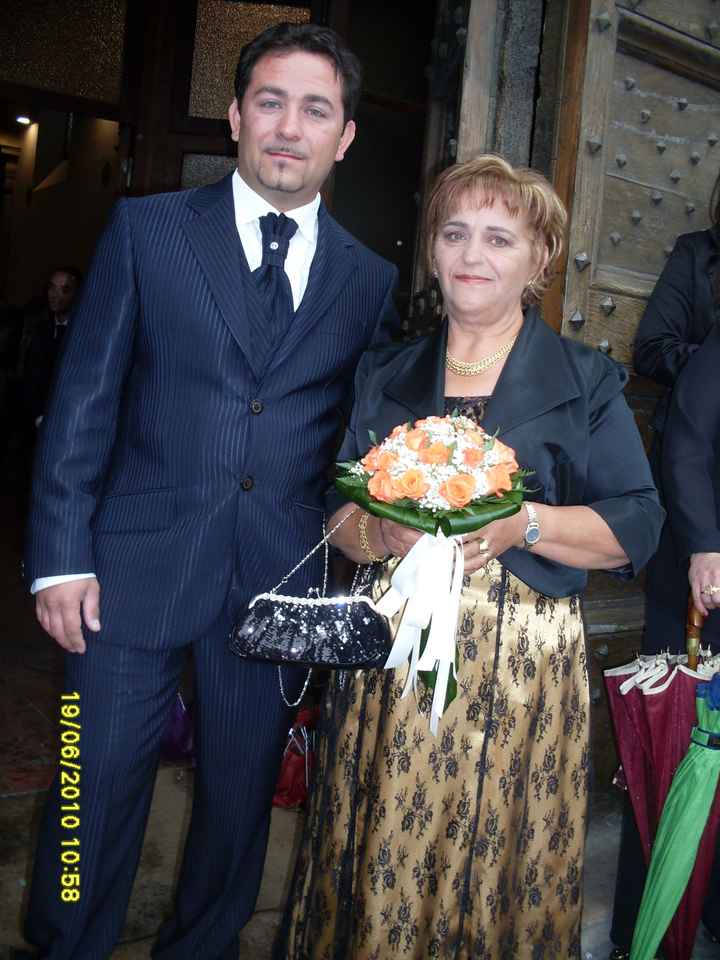 questo e l'abito di mamma x le nozze di mio fratello!!!!