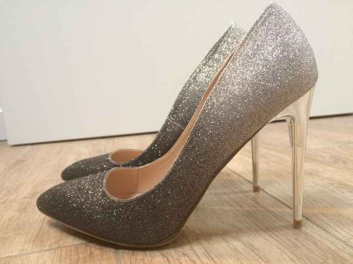 Scarpe necessariamente bianche!? - 1