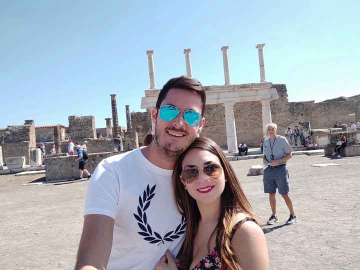 Postate una foto di voi due 👇 - 1