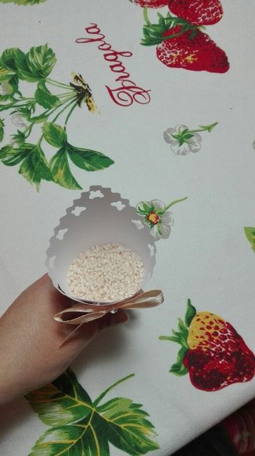 Coni con riso colorato - 2