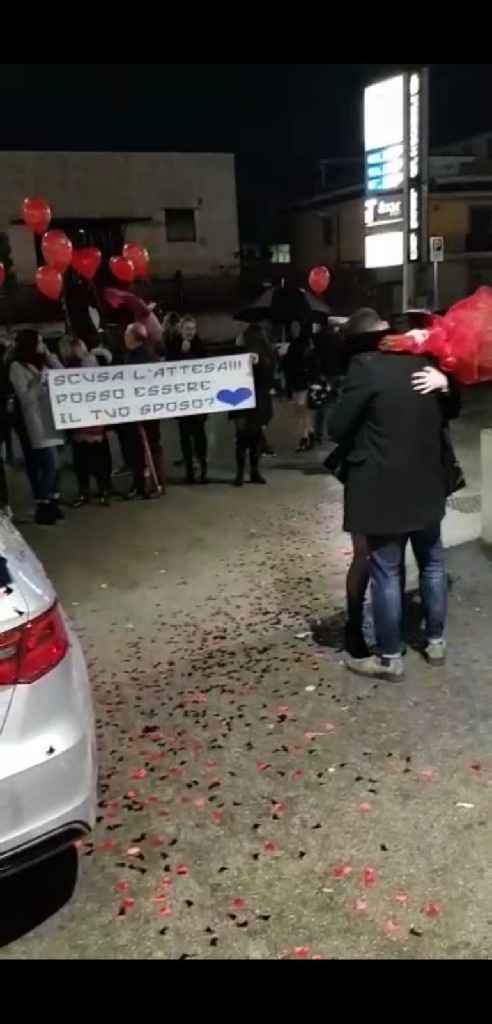 Dove ti ha fatto la proposta? - 1