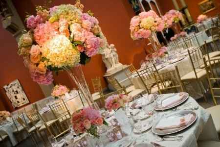 Mise en place tavoli.