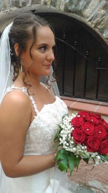 Bouquet con rose rosse 🌹 photos - 1