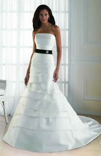 abito con dettagli blu