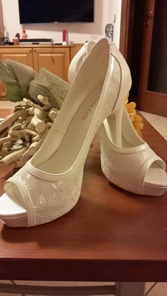 Le scarpe??ditemi la vostra - 1