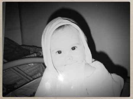 Una nostra foto da bambina e da adulta - 1