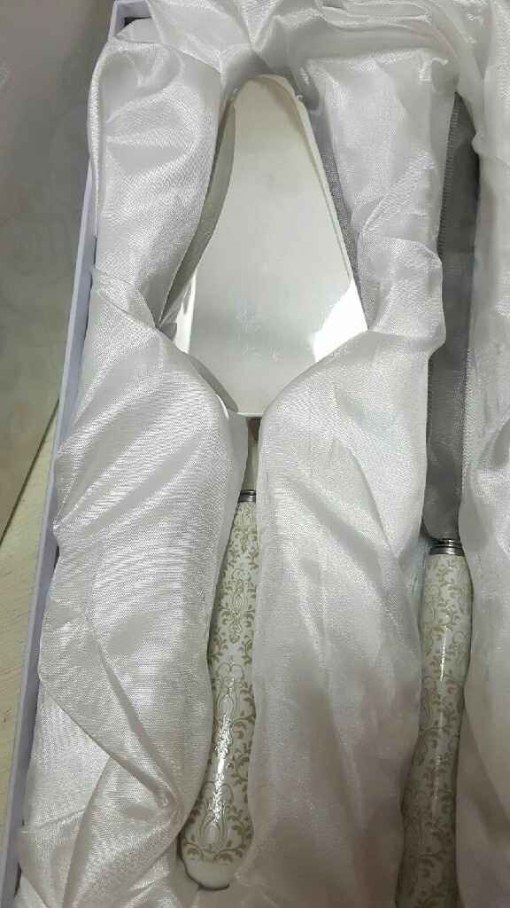 Indecisa sulla bomboniera - 1