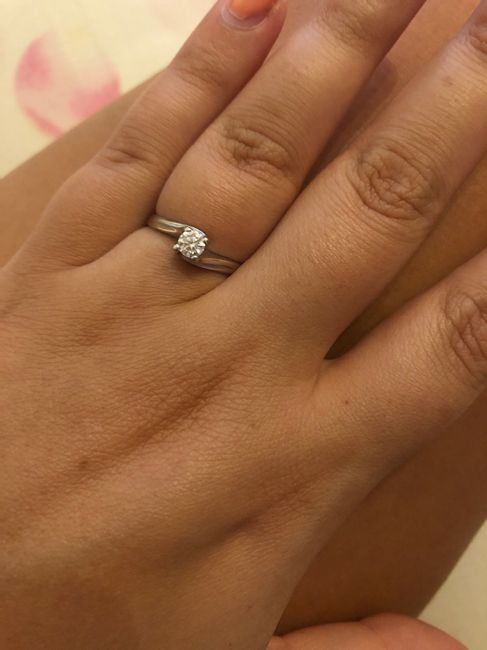 E ora mostraci una foto del tuo anello di fidanzamento! 21