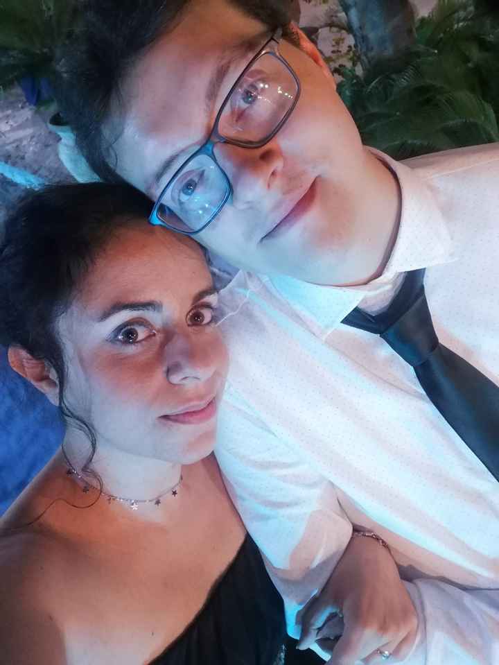 Postate una foto di voi due 👇 - 1