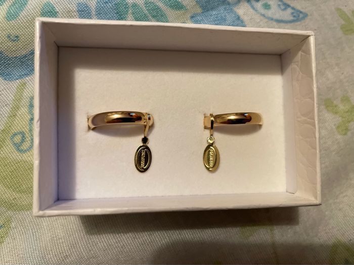 🎁👩🏼‍❤️‍👨🏻💍 2