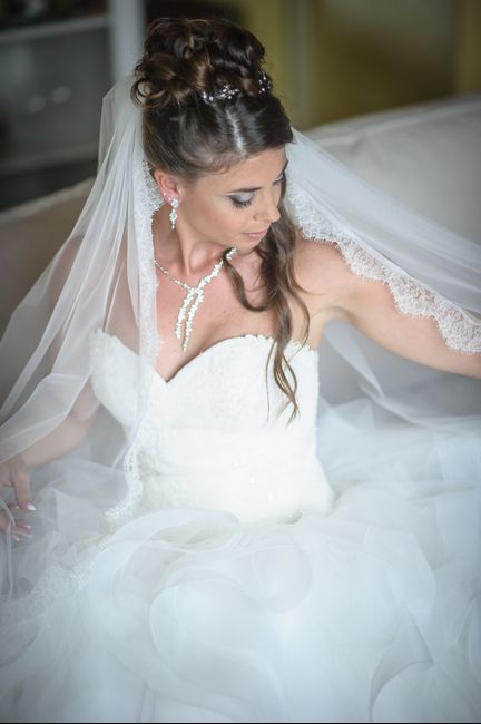 4 buchi alle orecchie - 1