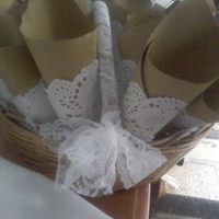 Cestino con coni portariso