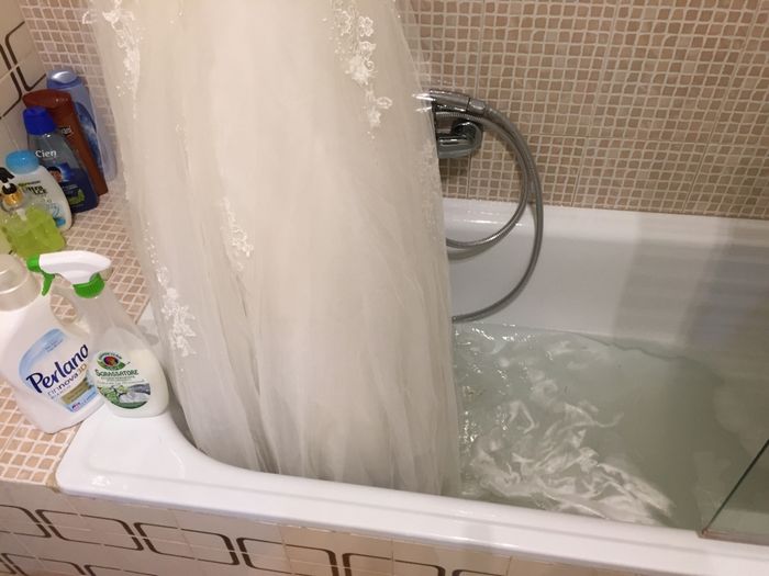 Tutorial lavaggio abito da sposa..in casa! - 1