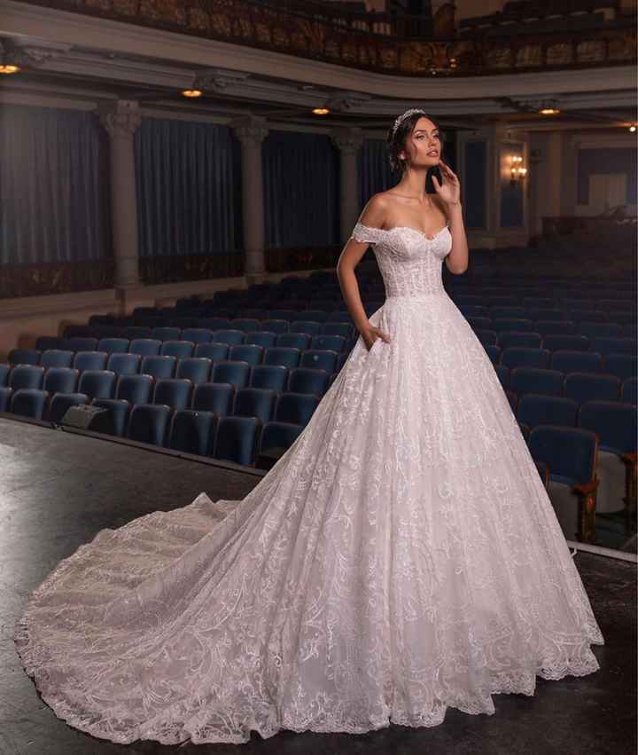 Pronovias 2021 “5 abiti che mi hanno conquistata” 👰🏻 - 1