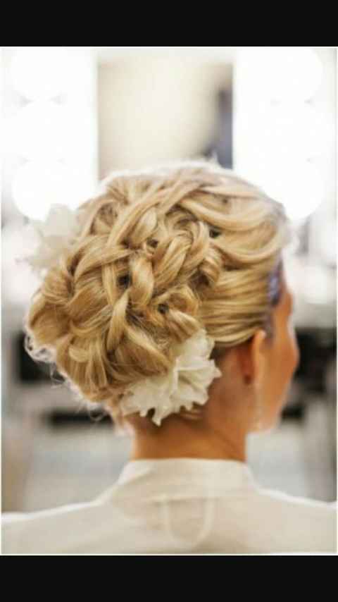 Acconciatura sposa: raccolto - 9