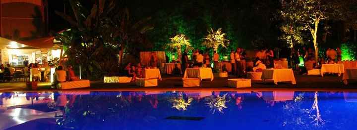 A bordo piscina 5