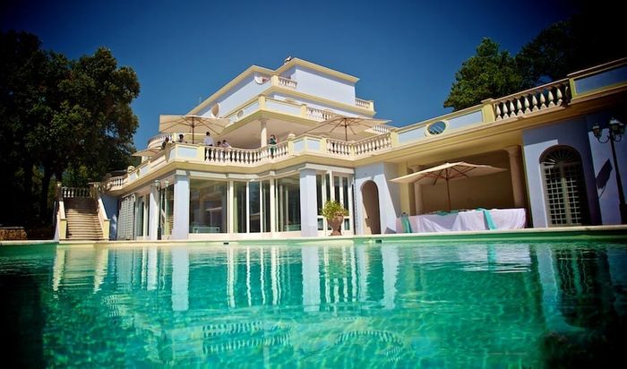 A bordo piscina 10