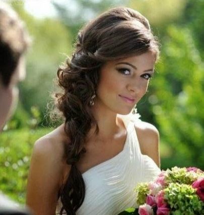 Tenuta acconciatura con treccia - 2