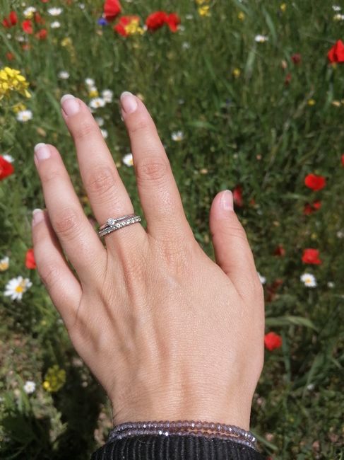 E ora mostraci una foto del tuo anello di fidanzamento! 24