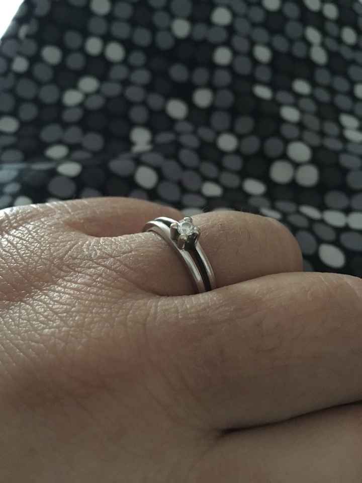 Il vostro anello di fidanzamento... - 1