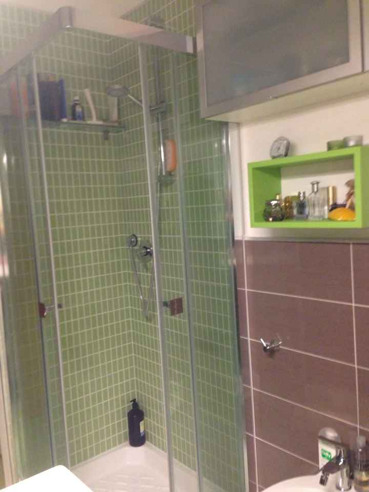 Bagno senza piastrelle - 1