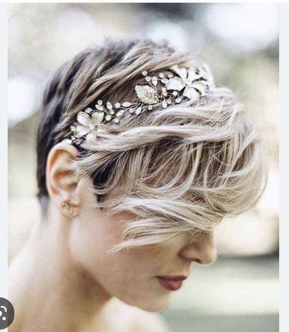 Acconciatura capelli corti - 2