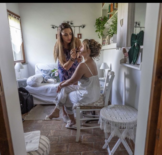 Parliamo un po' della lingerie che indosseremo la mattina del matrimonio?? Io sono indecisa.... 1