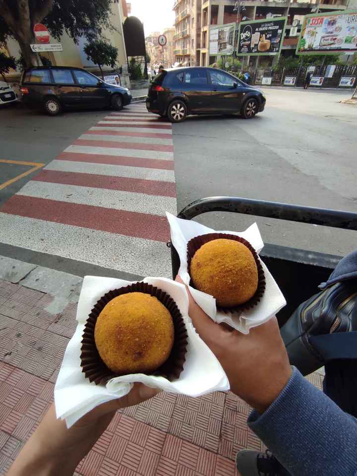 Postate una foto di voi due 👇 - 1