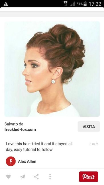 Pettinatura  e orecchini - 1