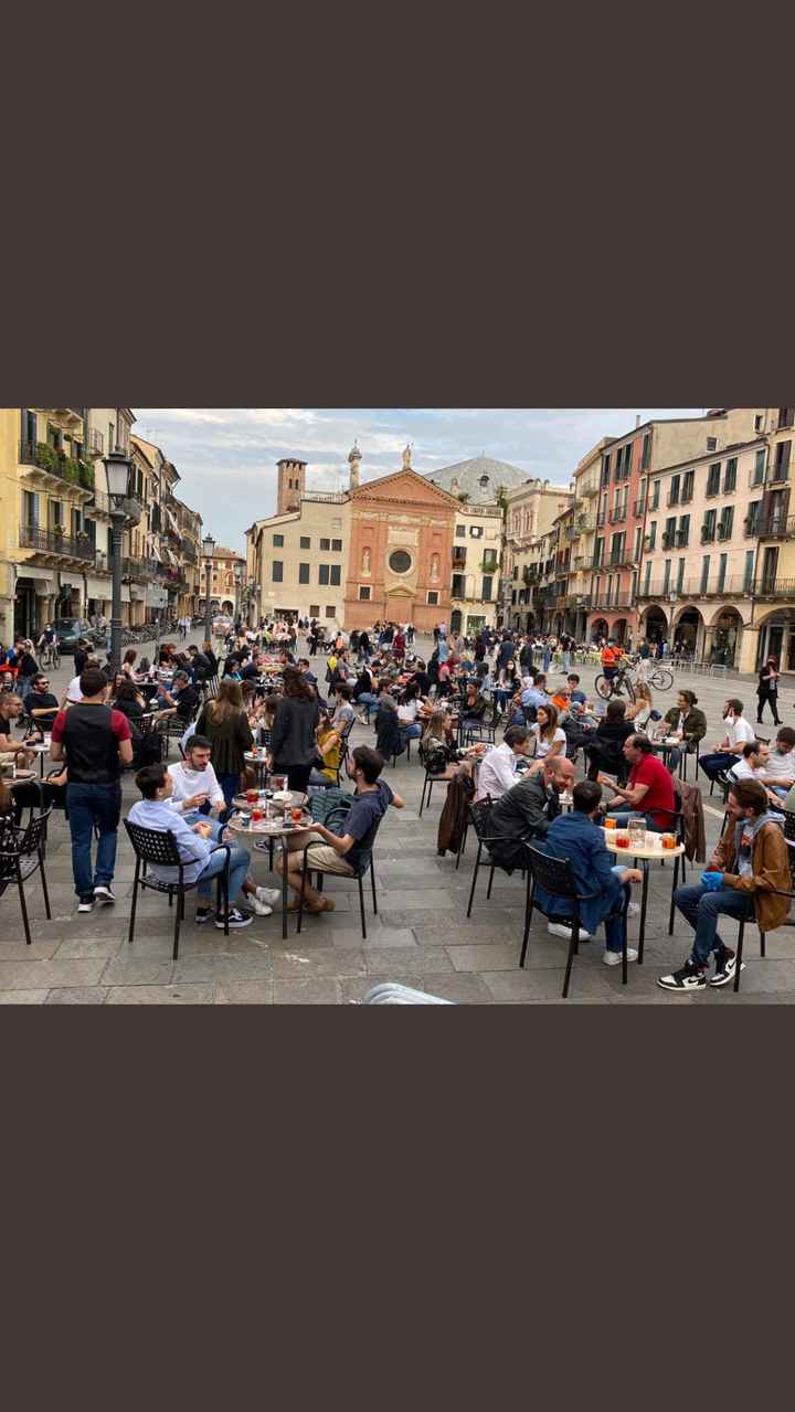 Noi ci arrovelliamo il cervello e la gente fa ciò che vuole 😞 - 1