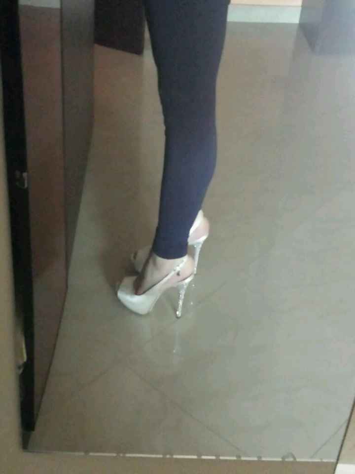 Questione scarpe - 1