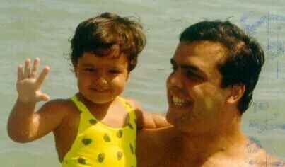 Una nostra foto da bambina e da adulta - 1