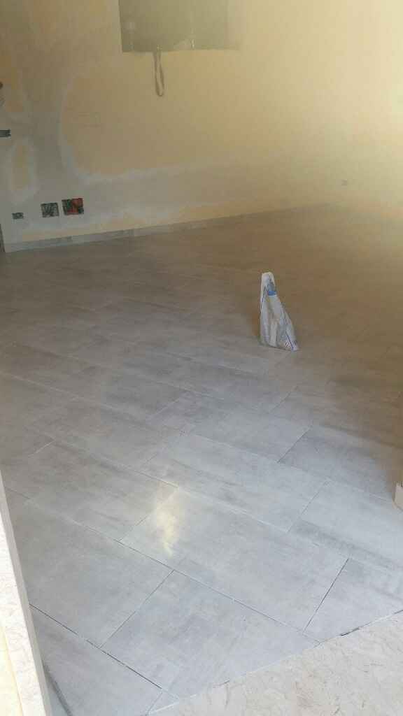 Pavimento chiaro o scuro - 1