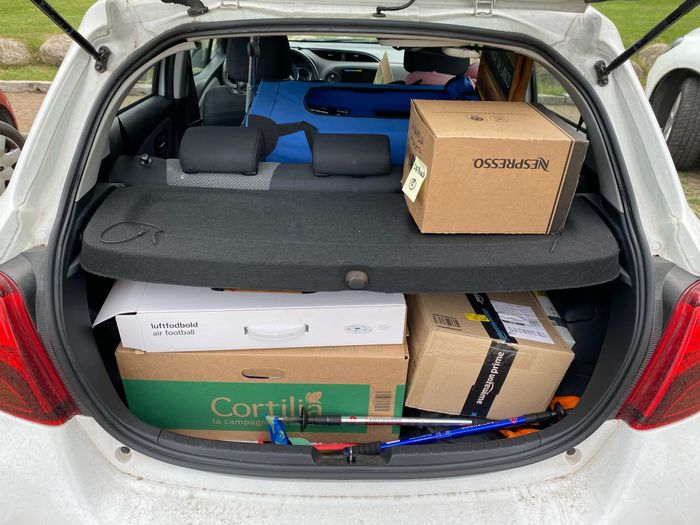 - 1 pronti per il trasloco… volevo dire matrimonio🤣 2